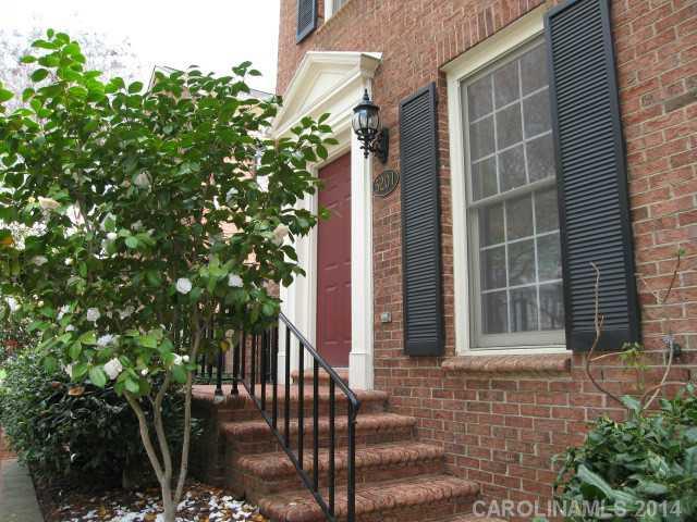 Property image 2 at 520 N Poplar Street, Charlotte, NC 28202