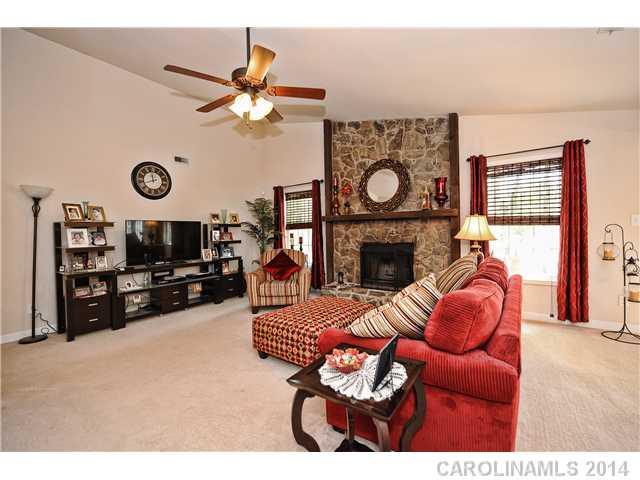 Property image 3 at 7626 Eastbourne Drive, Charlotte, NC 28227