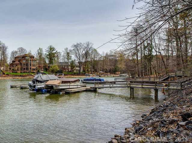 Property image 2 at 107 Kenway Loop, Mooresville, NC 28117