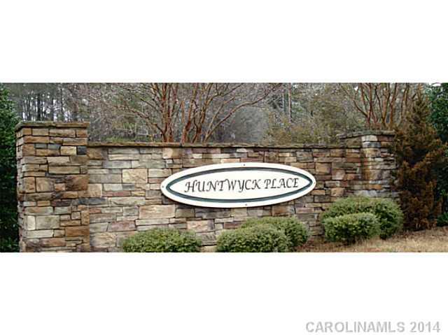 Property image 4 at 136 Hedgewood Drive, Mooresville, NC 28115