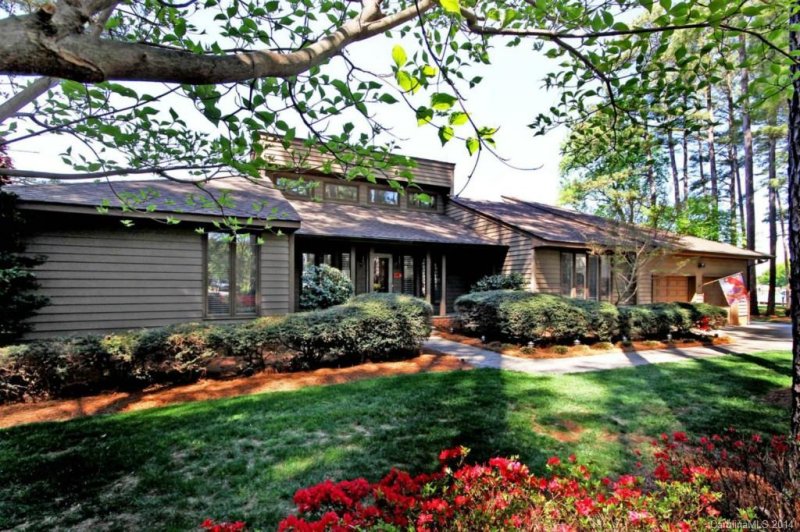 Property image 2 at 112 Breezeview Place, Mooresville, NC 28117