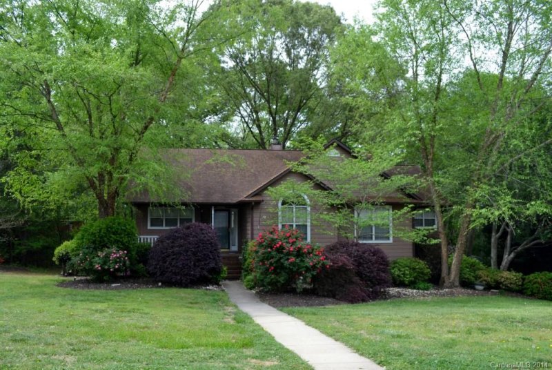 1825 Wimbleton Woods Drive