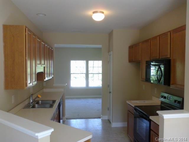 Property image 2 at 522 E Iredell Avenue, Mooresville, NC 28115