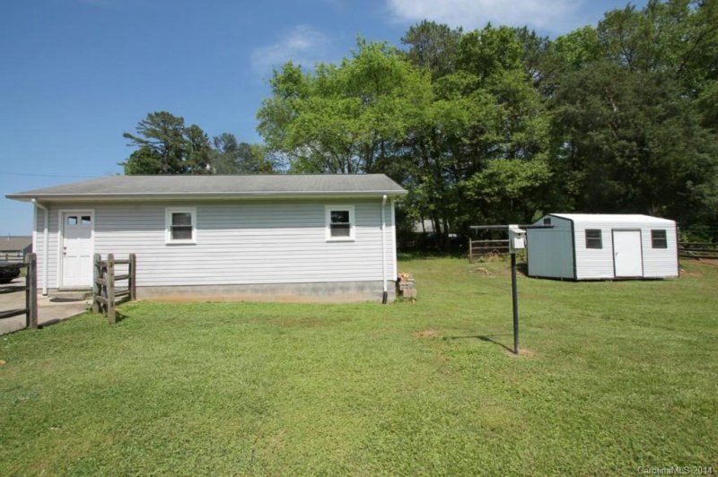 Property image 3 at 3410 Kelly Road, Charlotte, NC 28216