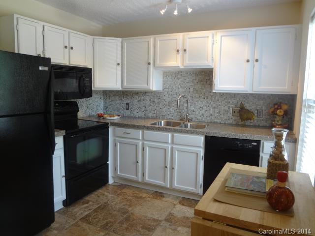 Property image 3 at 1572 Hunt Club Court, Rock Hill, SC 29732