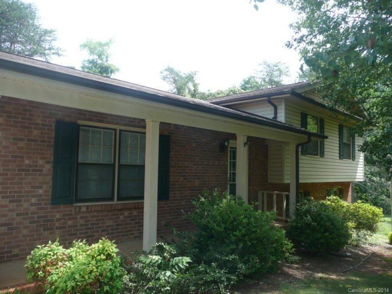 Property image 2 at 123 Foxfire Court, Statesville, NC 28625