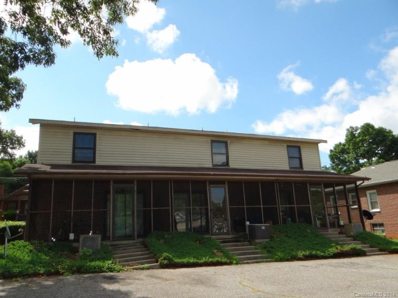 Property image 2 at 827 4th Street Drive, Hickory, NC 28601