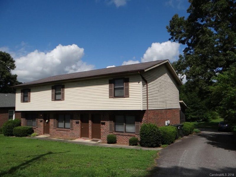 Property image 4 at 827 4th Street Drive, Hickory, NC 28601