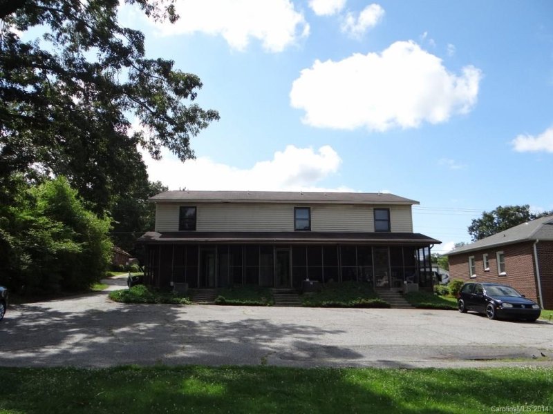 Property image 5 at 827 4th Street Drive, Hickory, NC 28601