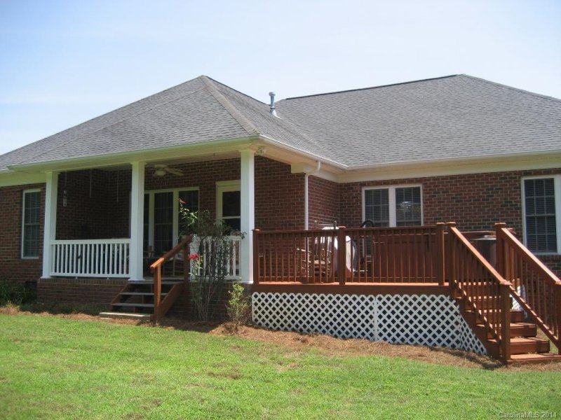 Property image 2 at 9809 Arlington Oaks Drive, Charlotte, NC 28227