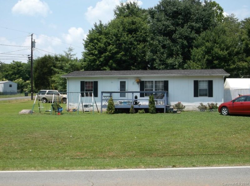 Property image 3 at 106 Cove View Drive, Mooresville, NC 28117