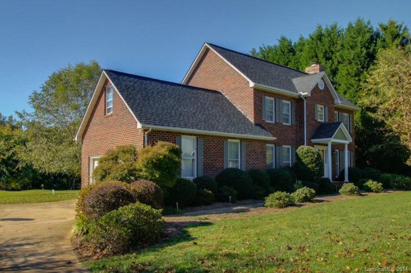 Property image 2 at 168 Turnberry Lane, Mooresville, NC 28117