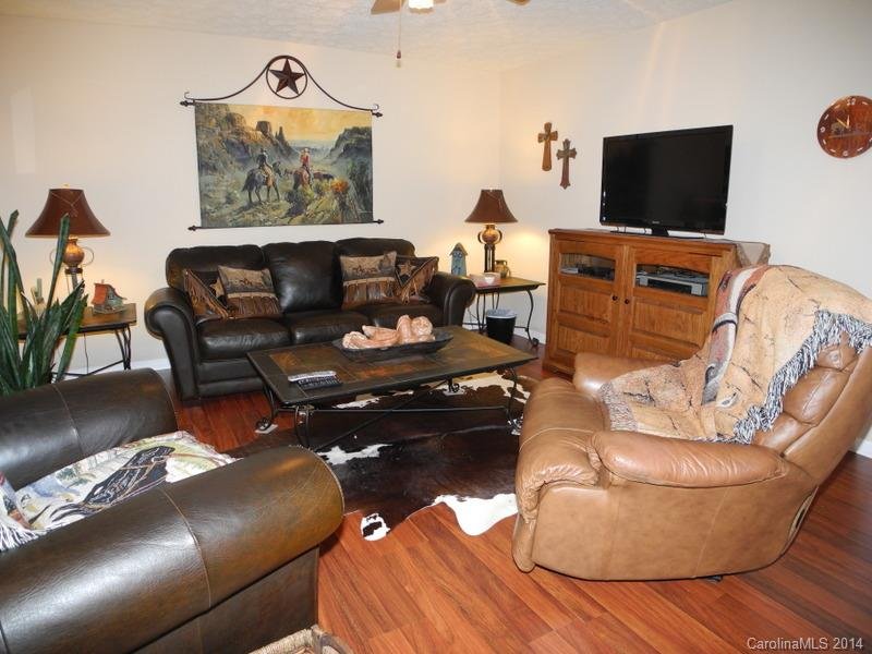 Property image 2 at 963 Sunbeam Drive, Lincolnton, NC 28092