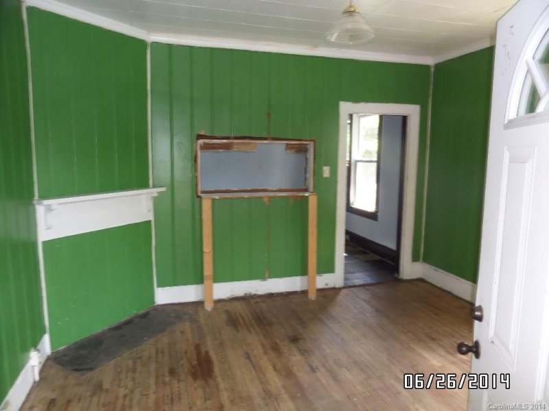 Property image 4 at 335 Katonah Avenue, Charlotte, NC 28208