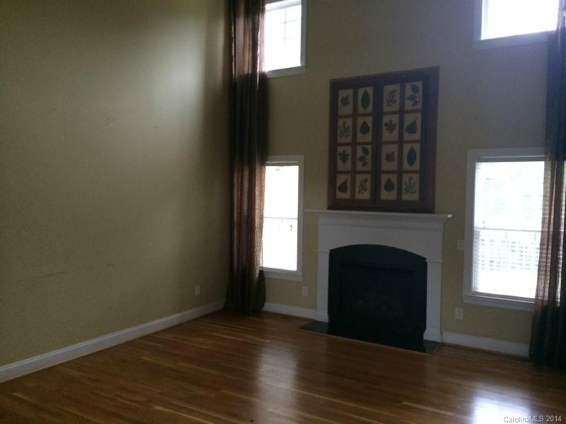 Property image 5 at 9832 Arlington Oaks Drive, Charlotte, NC 28227