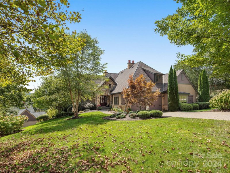 Property image 2 of 4 Windelsham Way in The Cliffs at Walnut Cove, Arden, NC 28704