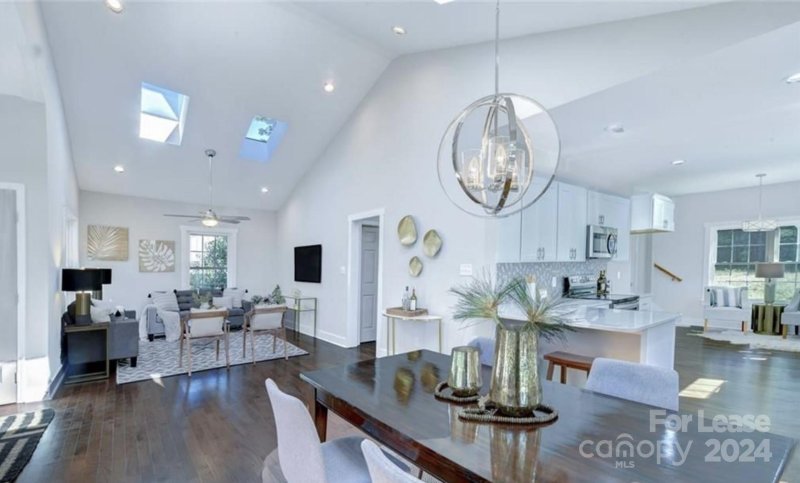 Property image 2 at 2624 Roslyn Avenue, Charlotte, NC 28208