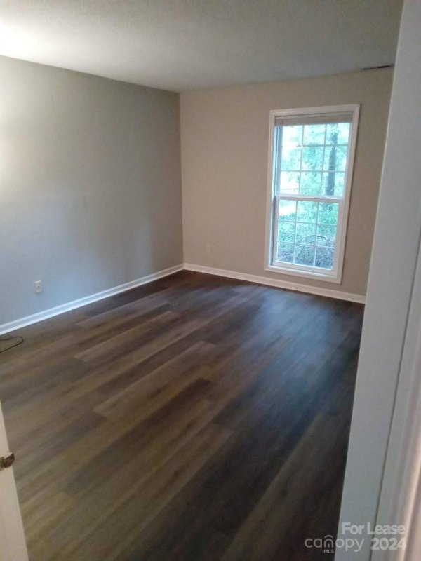 Property image 3 at 6501 Farmstead Drive, Charlotte, NC 28227