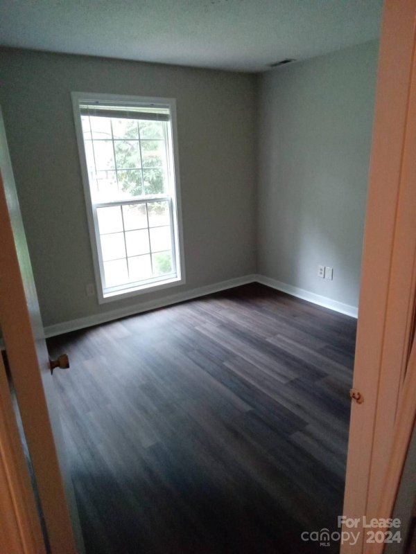 Property image 5 at 6501 Farmstead Drive, Charlotte, NC 28227