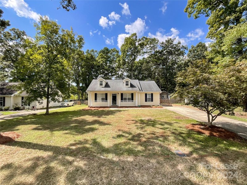 Property image 2 at 6609 1st Avenue, Indian Trail, NC 28079