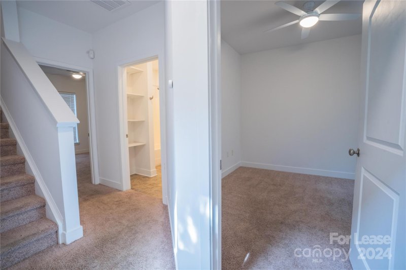 Property image 2 at 1032 Skyline View Way, Charlotte, NC 28204