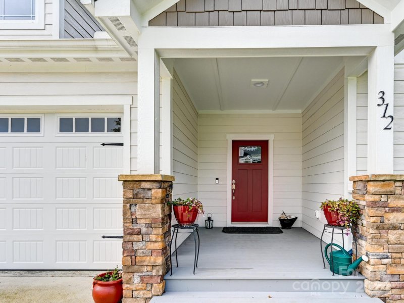 Property image 4 at 312 Windy Acres Knoll Drive, Hendersonville, NC 28792