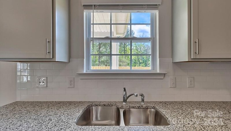 Property image 4 at 596 Country Oak Drive, Asheville, NC 28804