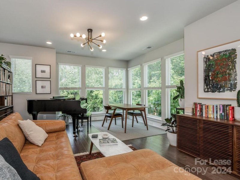 Property image 5 at 331 Uptown West Drive, Charlotte, NC 28208