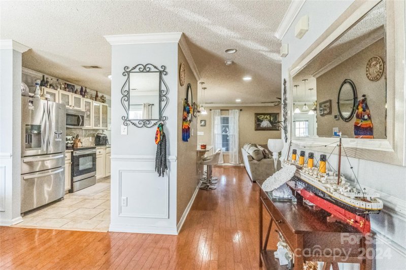 Property image 3 at 10519 Katie Creek Court, Charlotte, NC 28213