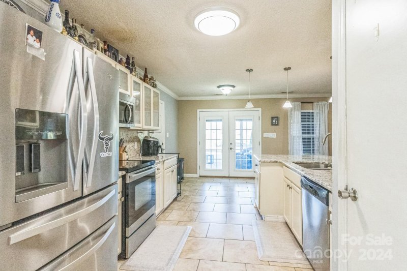 Property image 5 at 10519 Katie Creek Court, Charlotte, NC 28213