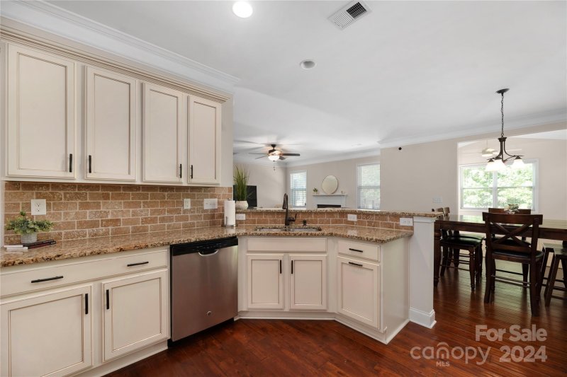 Property image 4 at 9304 Rayneridge Drive, Huntersville, NC 28078