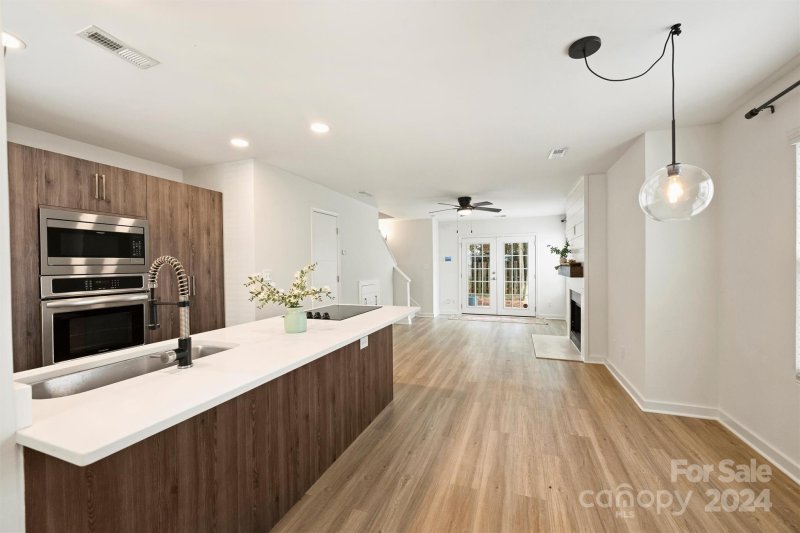 Property image 2 at 1523 Briar Creek Road, Charlotte, NC 28205