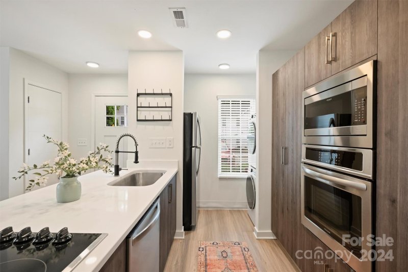 Property image 5 at 1523 Briar Creek Road, Charlotte, NC 28205