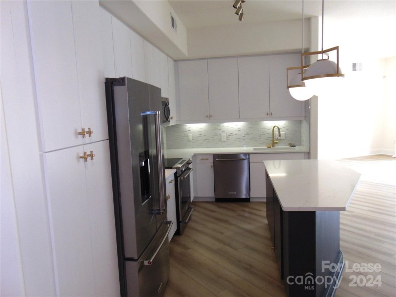 Property image 3 at 4625 Piedmont Row Drive, Charlotte, NC 28210