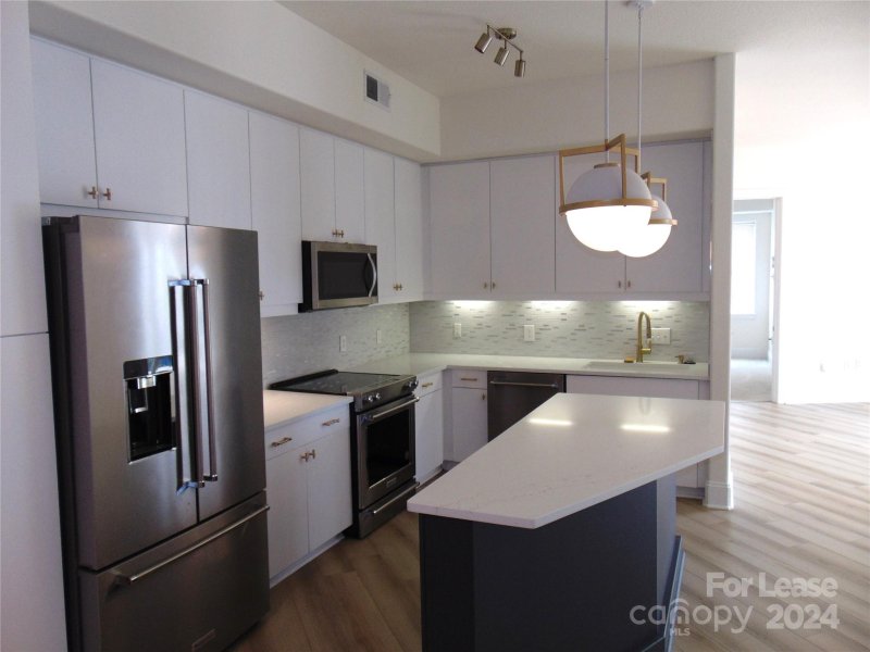 Property image 4 at 4625 Piedmont Row Drive, Charlotte, NC 28210