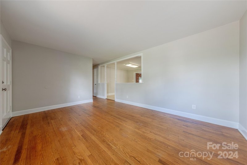 Property image 4 at 1513 Greenview Place, Charlotte, NC 28208