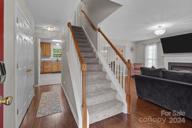 Property image 3 at 7032 Lowen Road, Charlotte, NC 28269