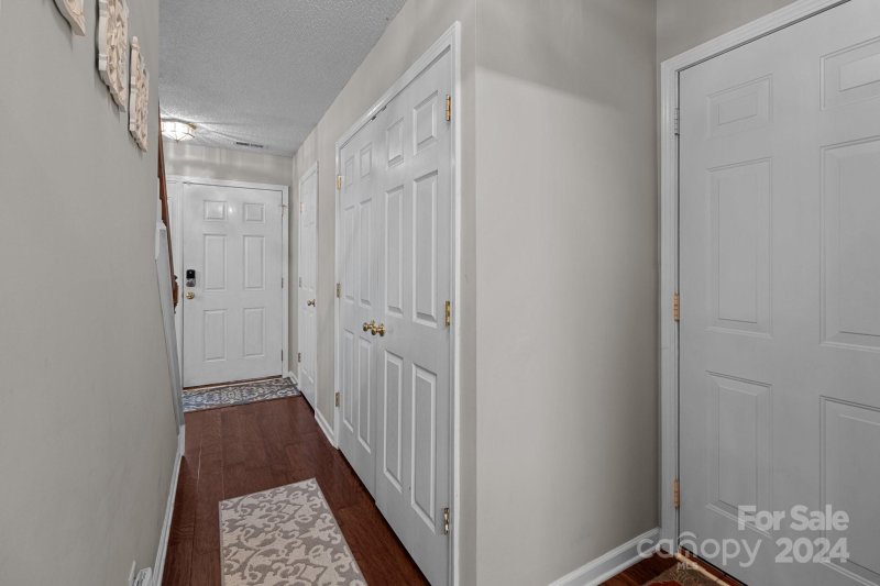 Property image 4 at 7032 Lowen Road, Charlotte, NC 28269