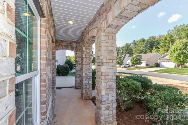 Property image 4 at 199 Paradise Hills Circle, Mooresville, NC 28115