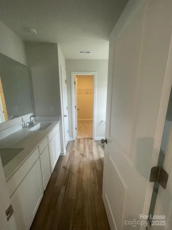 Property image 4 at 10318 Chatham Run Lane, Charlotte, NC 28262