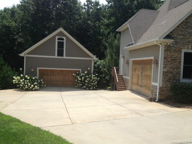 Property image 2 at 192 Wildwood Cove Drive, Mooresville, NC 28117