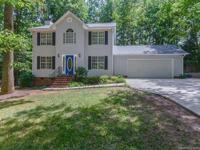 1530 Nichole Lane