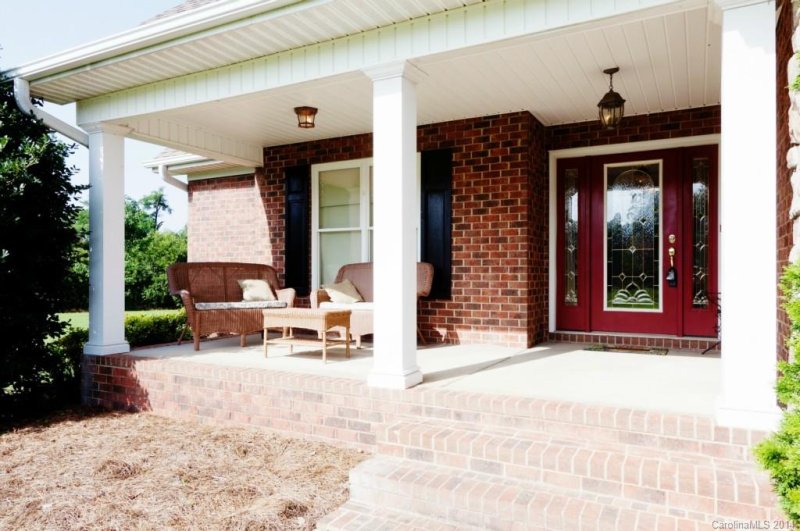 Property image 2 at 10005 Arlington Oaks Drive, Charlotte, NC 28227