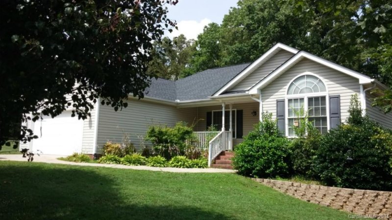 605 Beavers Cove Lane