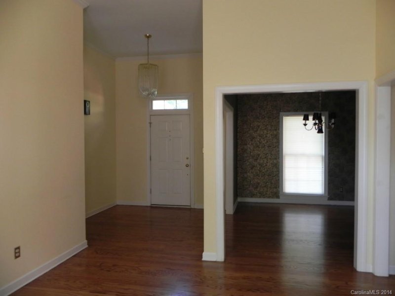 Property image 2 at 10520 Pullengreen Drive, Charlotte, NC 28277