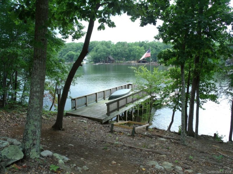 148 Outrigger Landing