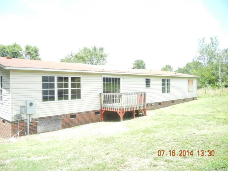 Property image 2 at 4019 Pebblebrook Circle, Concord, NC 28027