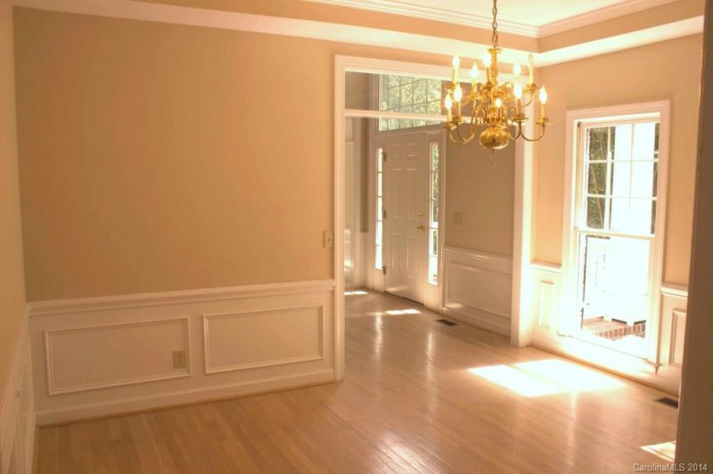 Property image 4 at 5025 Ridgetop Trail, Charlotte, NC 28215