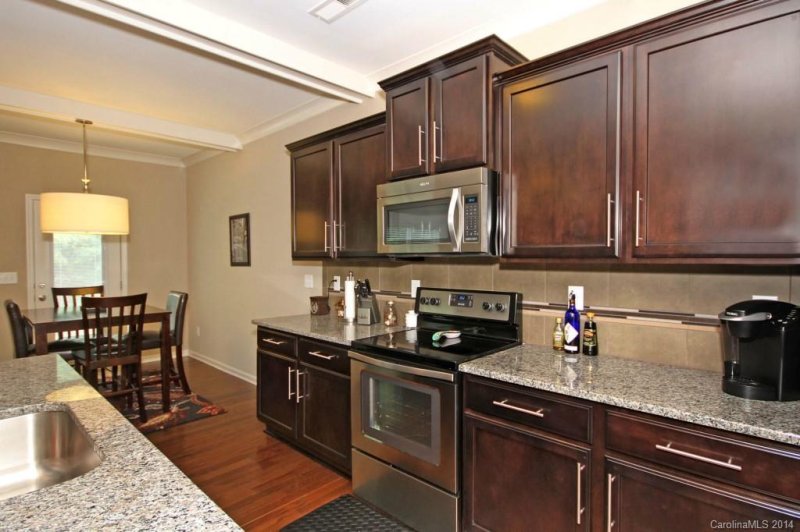 Property image 5 at 127 Hedgewood Drive, Mooresville, NC 28115