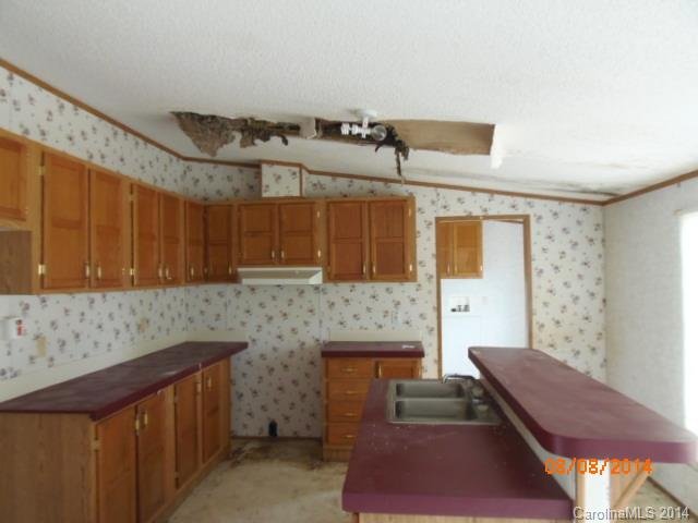 Property image 4 at 5027 Suncrest Farms Lane, Crouse, NC 28033